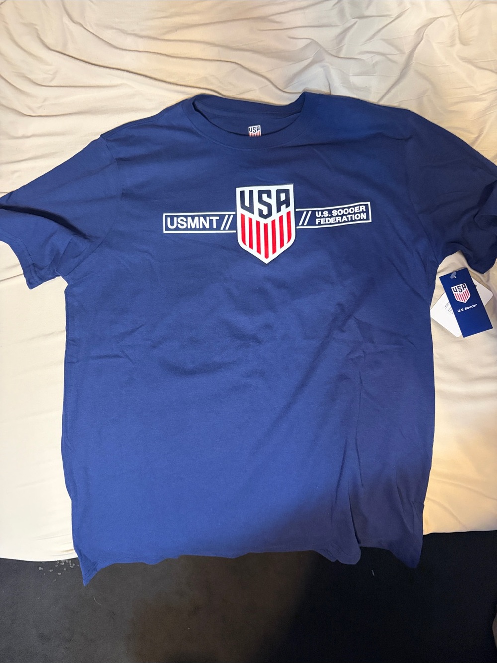 USA Soccer Federation Men's Blue Graphic T-Shirt Christian Pulisic